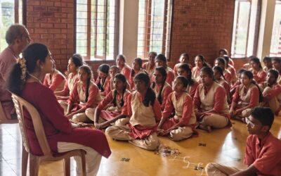 Alumna Ms Srinidhi Returns to Speak with Our Students